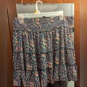 American eagle XL floral tiered skirt